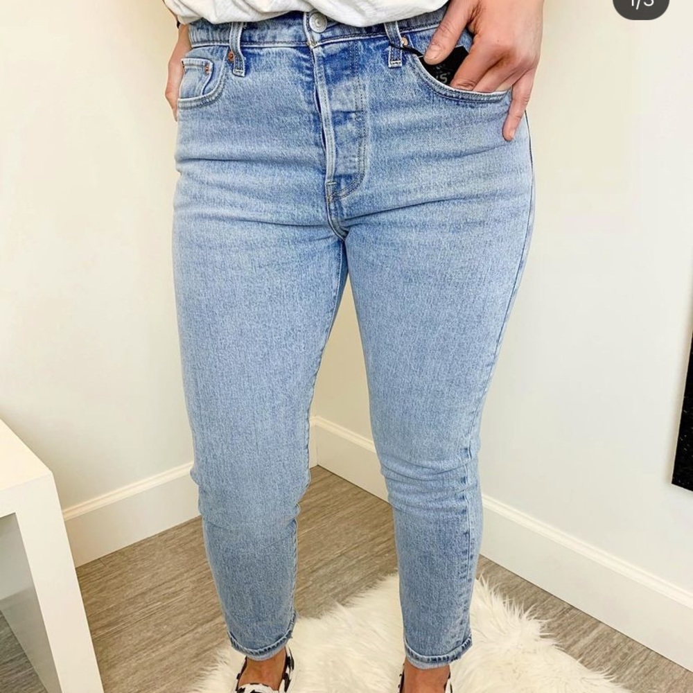 Levi’s high rise wedgie jeans